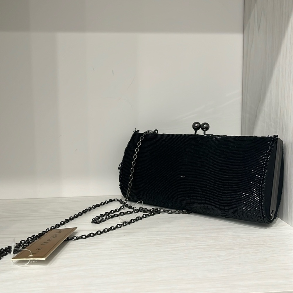 Beaded clutch